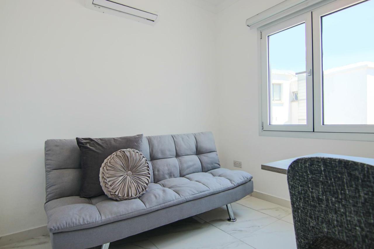 Phaedrus Living: Seaside Luxury Flat Lighthouse 66 Appartement Paphos Buitenkant foto